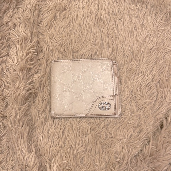 Gucci bifold wallet - Picture 1 of 16